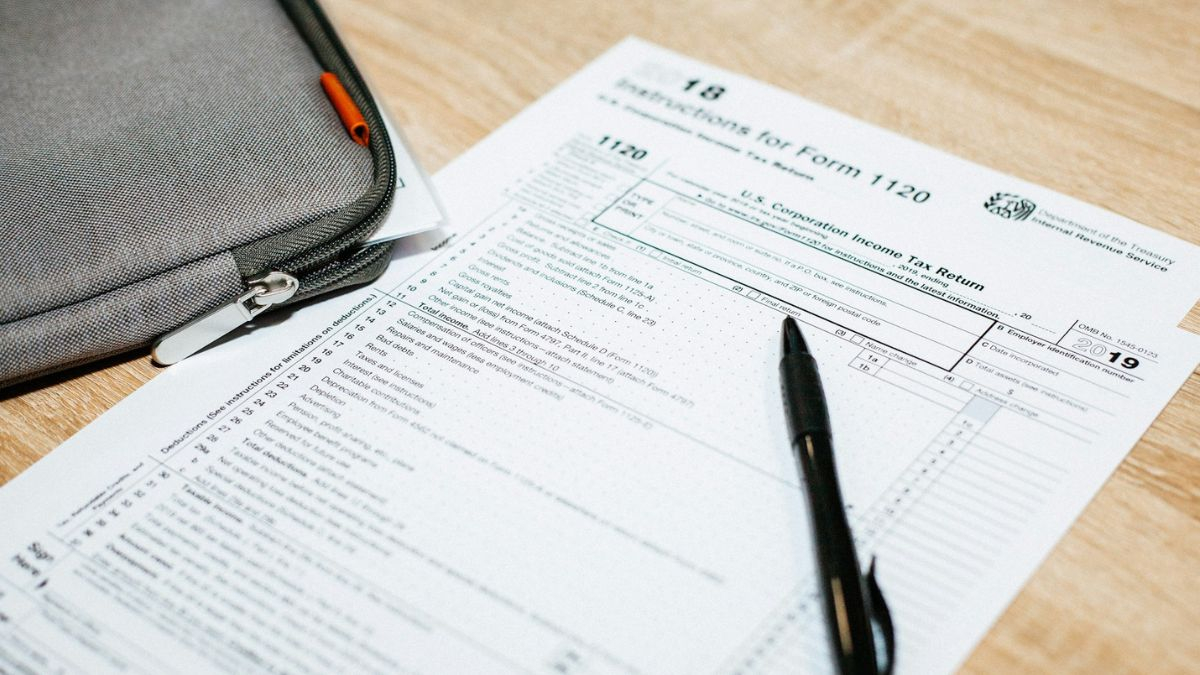 IRS Form W-2 in 2024: what is it, instructions, and how to fill it out a Wage and Tax Statement