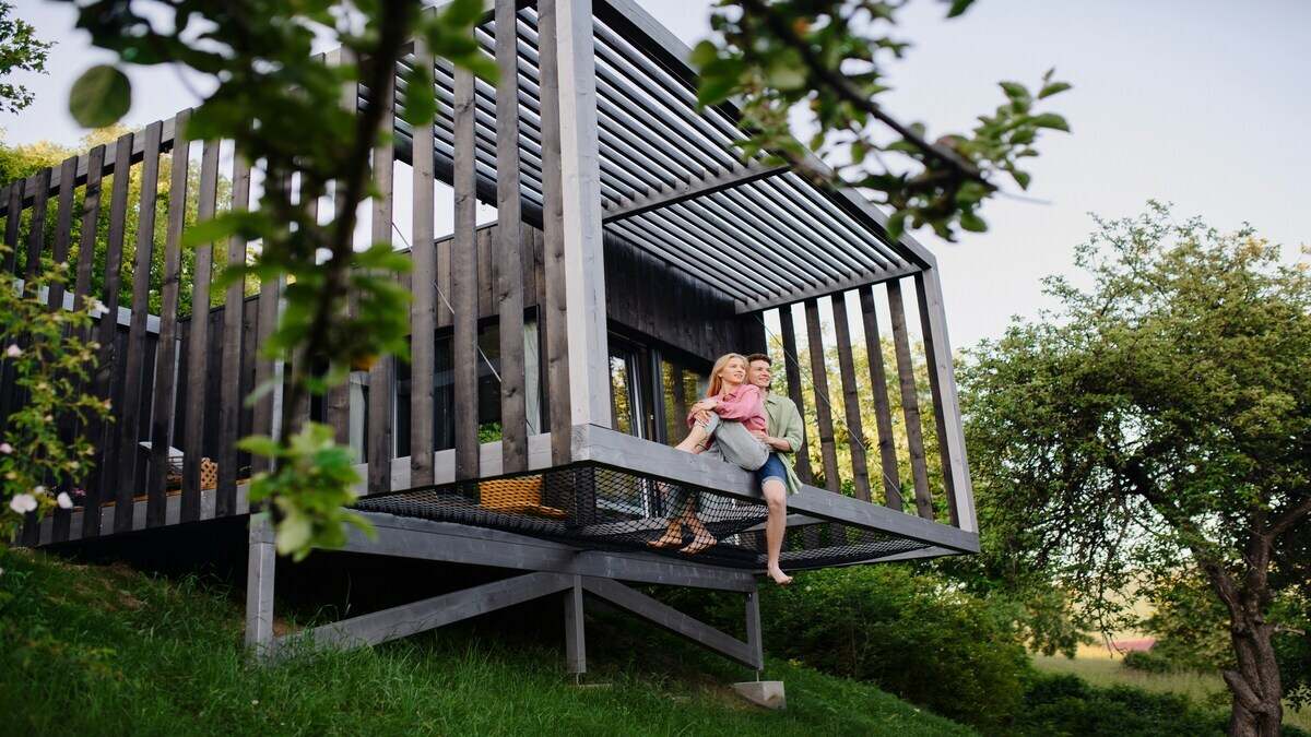 Amazon sells tiny house for nearly $30,000 - It's flirty, has two floors and buyers say the quality is “outstanding