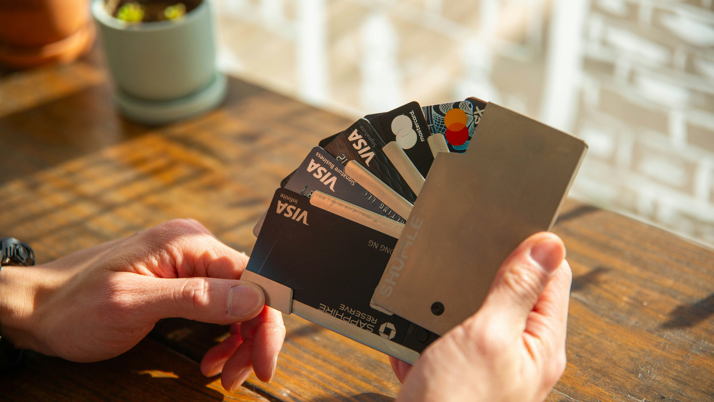 Can I pay a credit card bill with another credit card?